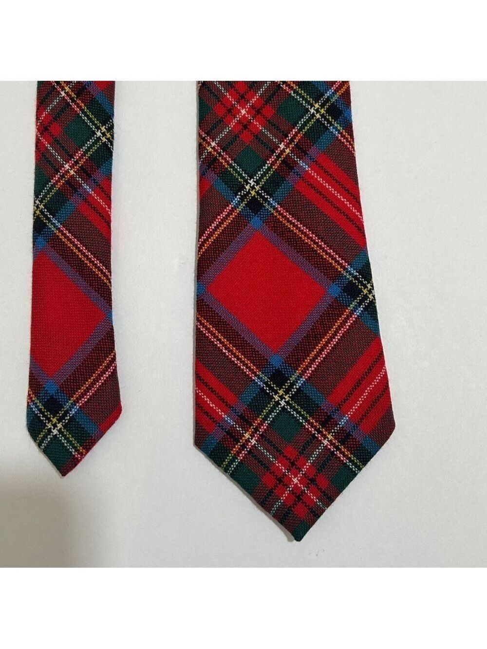 Stewart Royal tartan 100% wool Classic Red Plaid Tie. Made in Scotland. - Picture 6 of 6